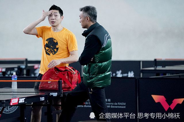 更是有一大部分同学表示李荣浩本人言辞十分幽默，自己已经被浩式幽默;圈粉了，一定会去影院支持电影《卧底巨星》